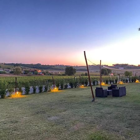 Podere La Vignata Toiano Екстериор снимка